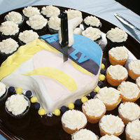 Class Reunion Cake A cake for the 5th Year Class Renion for the 2005 Graduating Class of Lakewood Vikings!