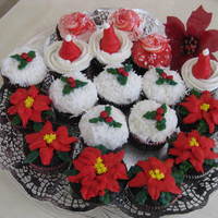 Christmas Cupcakes I made these kind of last minute and rushed towards the end. None of which are an original idea of mine I searched tons of photos on CC and...