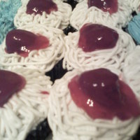 Spaghetti & Meatballs I made these to donate for my daughters Pasta Supper at school. Made the spaghetti out of buttercream and the meatballs are stawberries in...