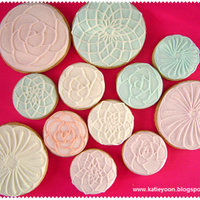 Lace And Flower Cookies 