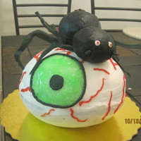 Eye W/ Spyder Halloween Cake 