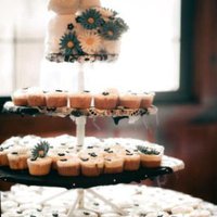 My Cousin's Wedding Cake & Cup Cakes 
