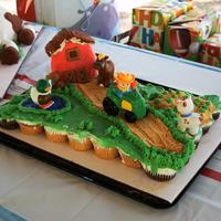 Farm Cupcakes In A Cake Layout... 