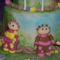 In The Night Garden/ Toombly Boo's these are my toombley boos from in the night garden :) all handmade with RTR icing from my daughters bday cake :) thanks for looking and...