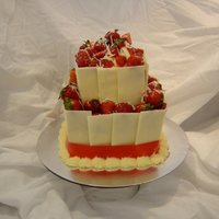 Strawberries And White Chocolate Box Cake 