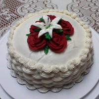 First Basketweave decorated w/royal icing roses and a lily (roses and lily learned in class 3 of 4, basket weave class 4 of 4)