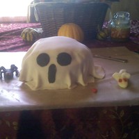 Ghost Cake These cakes on here are all great!! It made me want to make more. My first cake wanted to try something easy. My daughter made the mouse...