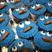 Cookie Monster Cupcakes 