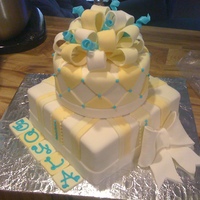 Spring Yellow A birthday cake for a friend's grandmother. I love the combination of colors on this cake. It's a lemon cake w/ vanilla...