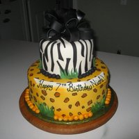 Safari Print This was a fun cake to make, cheetah on the bottom, zebra on the top.