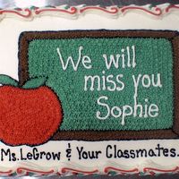Blackboard My DD's teacher called and asked for a cake for one of her students who was moving out of the area. I went with a school theme.