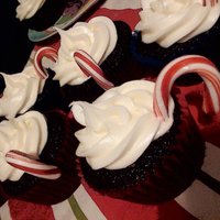 Nummy Peppermintness Hot chocolate Cupcakes with White chocolate peppermint cream cheese frosting, topped with mini-marshmallows and a mini candy cane!!!