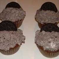 Chocolate Cupcakes With Oreo Whipped Cream Frosting Chocolate cupcakes with oreo whipped cream frosting.