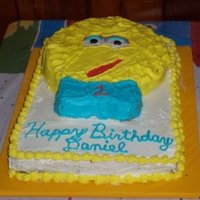 Big Bird Cake I made this cake using an older Big Bird shaped baking pan and decorated it with buttercream icing.