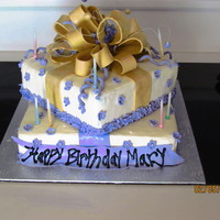 Present Cake Present cake..with loopy bow.