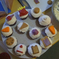 Vday Red Velvet Cupcakes With Vanilla Frosting :) 