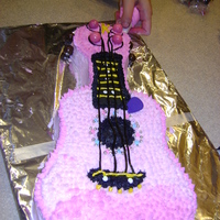 Girls Guitar Vanilla Cake with Vanilla Buttercream. My very first piped cake.