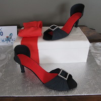 High Heels & Shoe Box Cake My first time making high heels... really happy with the result!