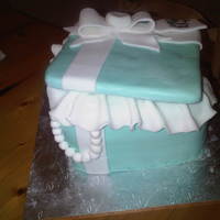Tiffany Box Cake 