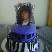 Justin Bieber Zebra Stripe Bottom layer is chocolate cake with buttercream frosting. Top layer is spice cake with cream cheese frosting. Zebra stripes are MMF coverd...