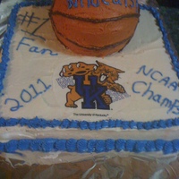 Uk Basketball 3D 2-Tier Iced cake 2-tier 3d basketball Sweet 16 champonship 2011.