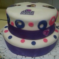 Justin Bieber Birthday Cake purple and white cream filling cake