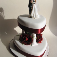 Traditional Heart-Shaped Wedding Cake 