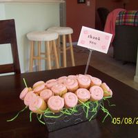 Cupcake Bouquet These were done using the mini cupcakes and buttercream icing.