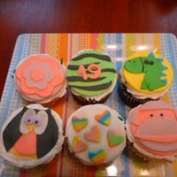 Cupcakes! Had so much fun being a little creative with these!
