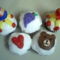 Cupcakes For class. All buttercream.