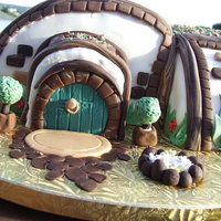 Goblin House My husband plays Lord of the Rings Online, so I made him a Goblin House cake for his birthday. It was pretty labour intensive - I spent...