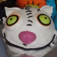 Frankencat The inspiration for this cake came from a cake featured here by megscakegallery. This was made as a birthday cake for a friend who...