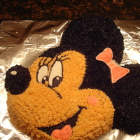 Minnie Mouse Buttercream icing star tip decorated.