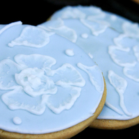 Easter Cookie Tutorial at http://www.emmalee-design.com/cooking/easter-cookies/