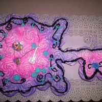 Maddie's Cupcakes maddie's cupcakes in the shape of a guitar for hannah montana theme