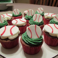 Baseball Themed Cupcakes Fondant baseballs