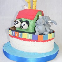 Noah's Aarch Cake 