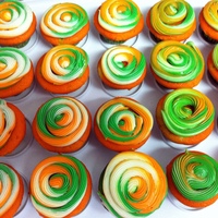 Tri Color Cupcakes These are Tri color cupcakes with Tri Color Frosting