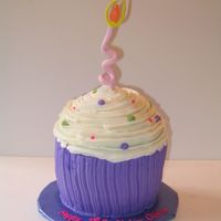 Giant Cupcake Candle is made of gumpaste.