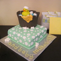 Rubber Ducky Cake I did this for a baby shower that was using the ducky theme. It turned out to be a total hit. Apple spice cake with cream cheese icing with...