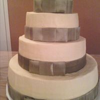 Simple, Round Cake This cake was a nightmare. My husband was "in a hurry" during set up and he did not measure the support sticks and the back sank...