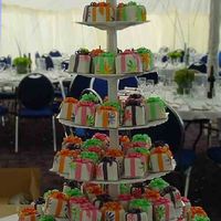 Abigail's Sponge Cup Cakes Abigail's was alovely wedding- she had two towers of mini cakes, these fruit cakes and another tower of chocolate sponges