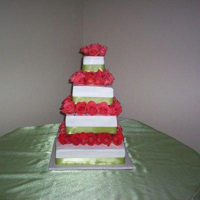 Wonderful Love With Coral Roses