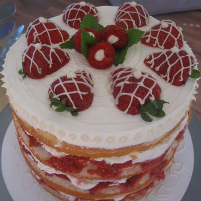 Strawberry/raspberry Cream Cake