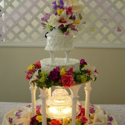 2 Tier Round With Real Flowers