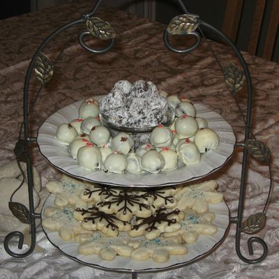 Cake Balls & Cookies