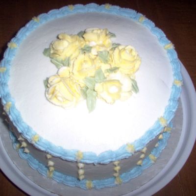 Lemon Cake With Lemon Buttercream