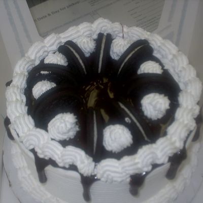 Oreo Cookie Cake