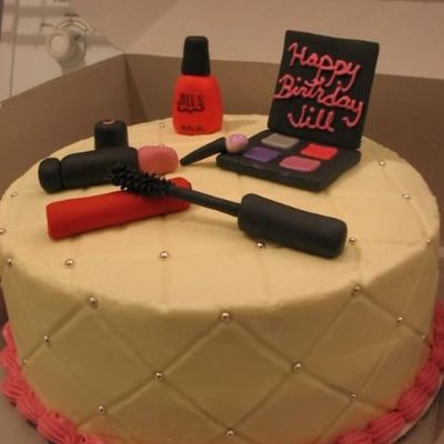 Makeup_Cake.jpg