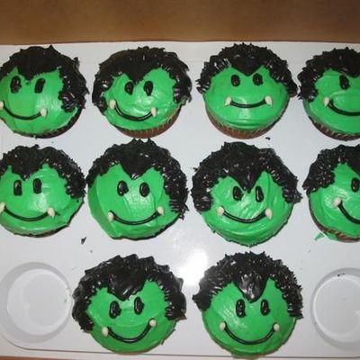 Dracula Cupcakes!